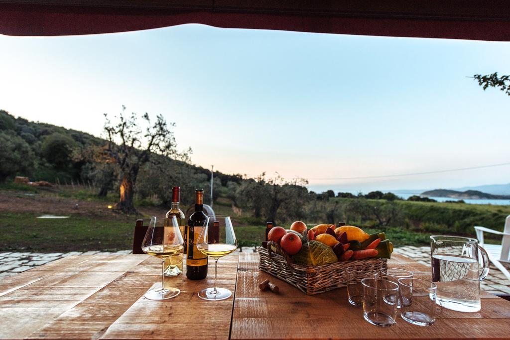 Torre Di Baratti Bio Resort โปปูโลเนีย ภายนอก รูปภาพ